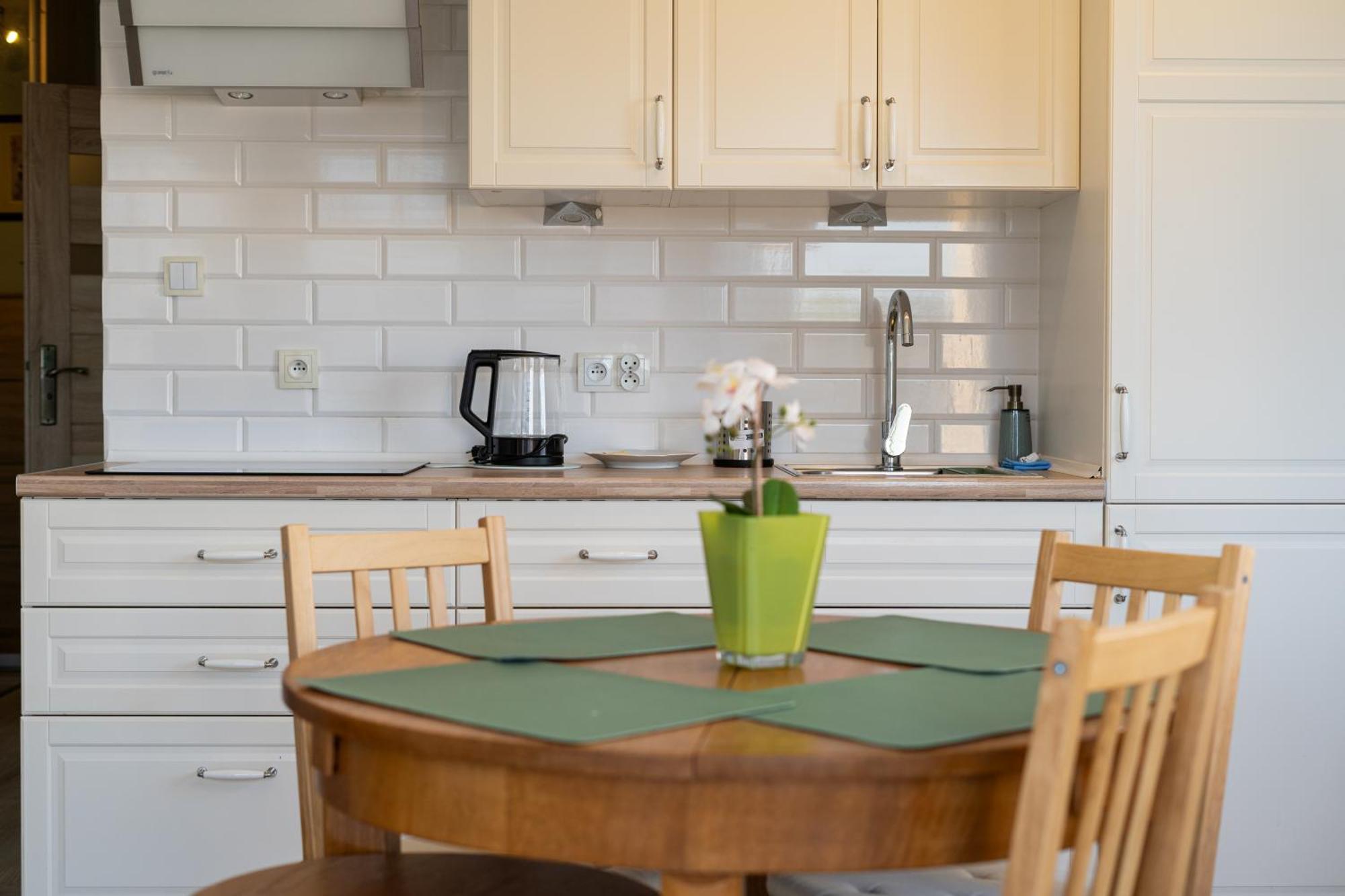 Bronowice Homely Apartment *